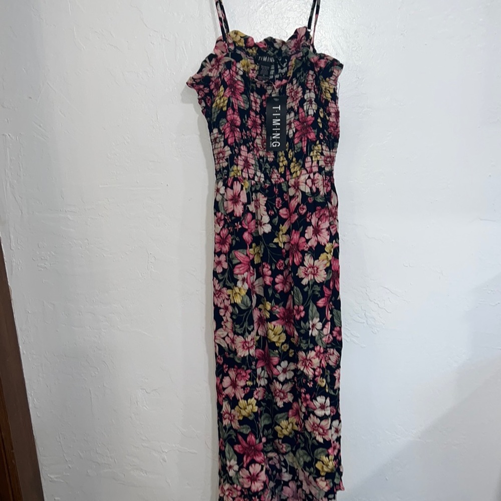 Timing dress size M